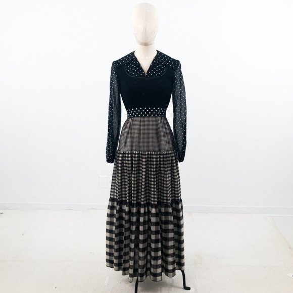 SOLD Vintage 70s S Prairie Check Print Maxi Dress Black - Picture 2 of 10